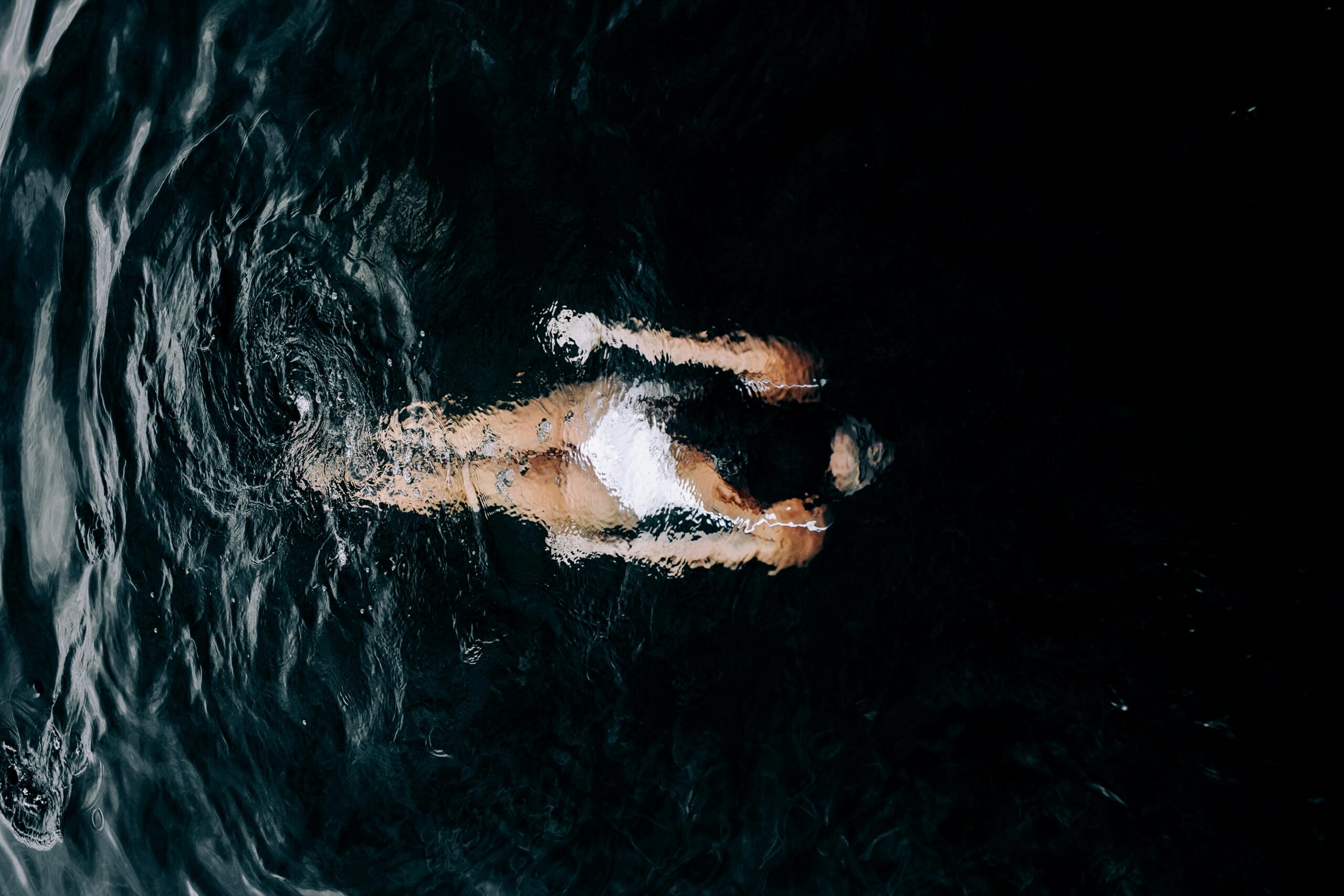 Kostenloses Stock Foto zu abenteuer, aufsicht, badeanzug